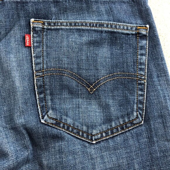 Levis Mens Jeans Size 34x32 514 Slim Straight Classic Fit Blue Denim Casual - Picture 15 of 16